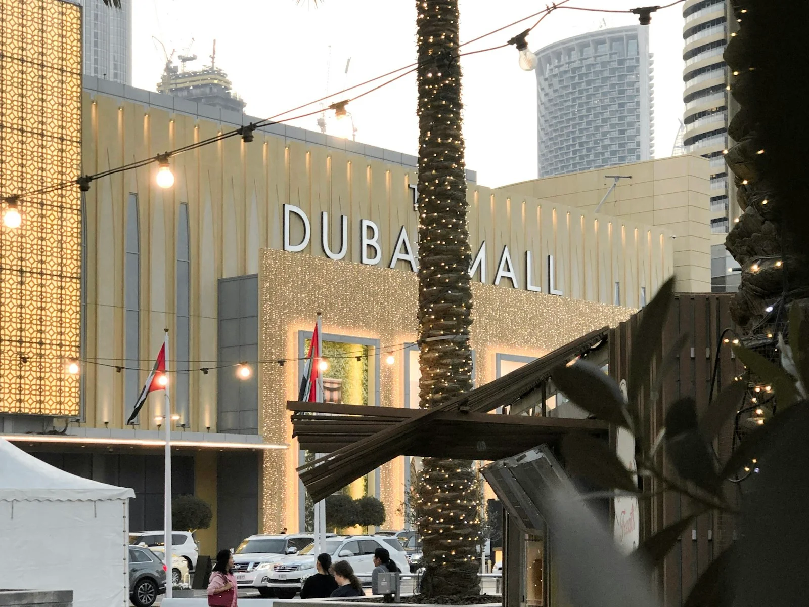 The main entrance of The Dubai Mall