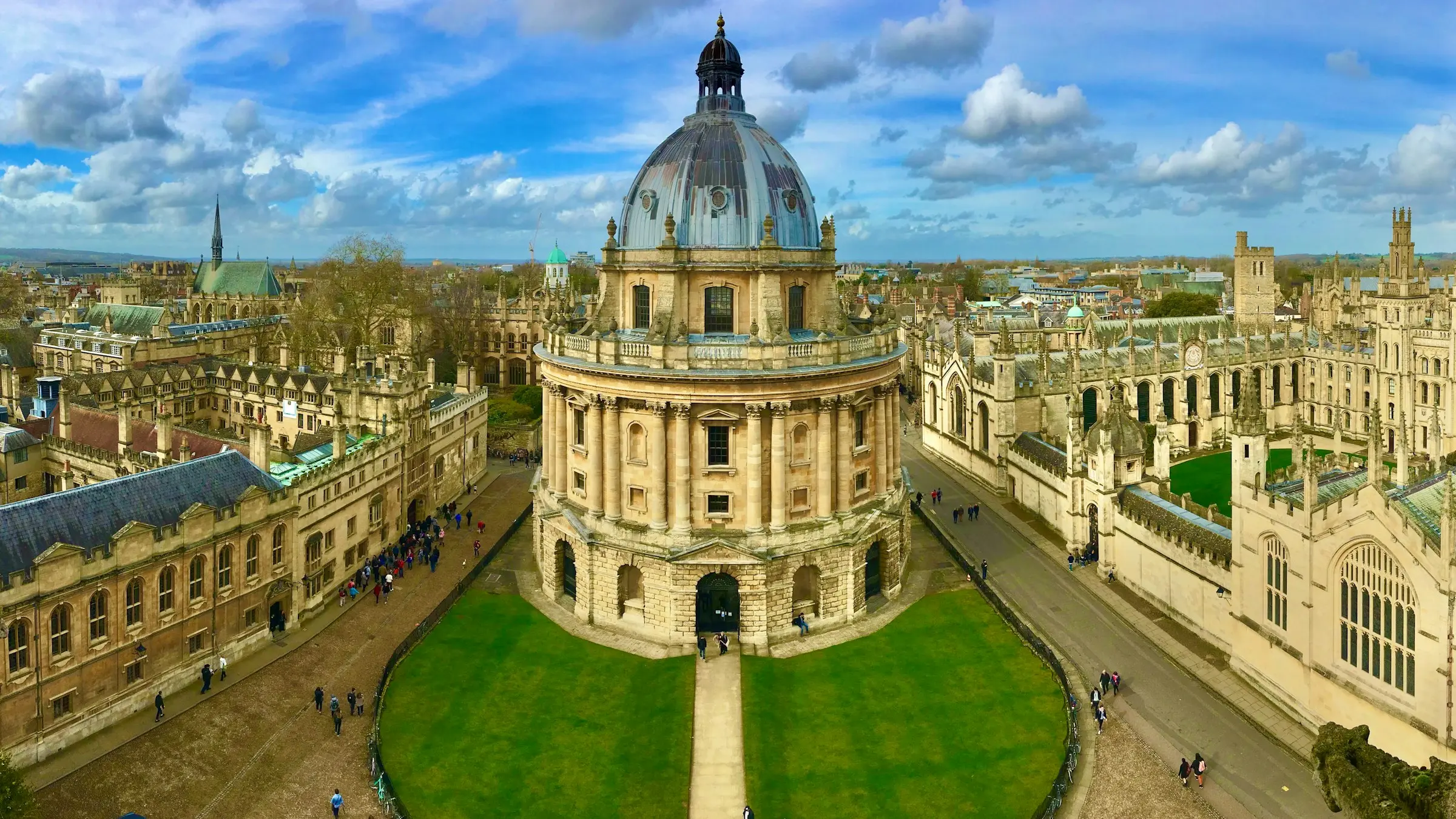 The Radcliffe Camera and the colleges around it in Oxford, from above